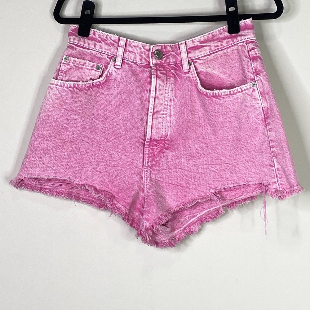 Zara Barbie Pink Frayed High Rise Denim Shorts Women's Size 8